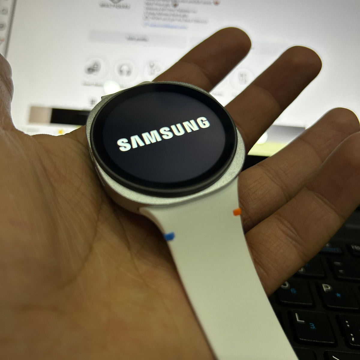 Watch 8 Round Dial Smart Watch with Logo and AMOLED Display in Premium Quality Round Dial Design