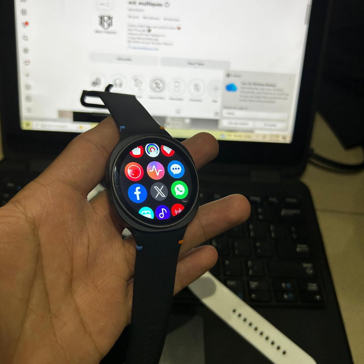 Watch 8 Round Dial Smart Watch with Logo and AMOLED Display in Premium Quality Round Dial Design
